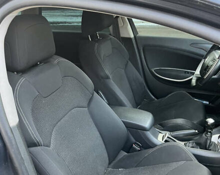 Серый Ситроен С5, объемом двигателя 2 л и пробегом 217 тыс. км за 6300 $, фото 8 на Automoto.ua