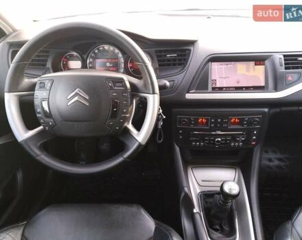 Серый Ситроен С5, объемом двигателя 1.6 л и пробегом 260 тыс. км за 7350 $, фото 6 на Automoto.ua