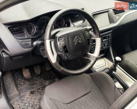 Сірий Сітроен С5, об'ємом двигуна 2 л та пробігом 246 тис. км за 8300 $, фото 23 на Automoto.ua