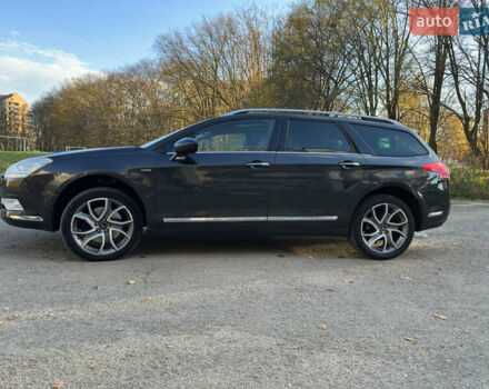 Ситроен С5 2012 в Ивано-Франковске на Automoto.ua Серый Ситроен С5, объемом двигателя 2.2 л и пробегом 222 тыс. км за 11500 $, фото 52 на Automoto.ua