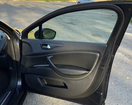 Ситроен С5 2012 в Ивано-Франковске на Automoto.ua Серый Ситроен С5, объемом двигателя 2.2 л и пробегом 222 тыс. км за 11500 $, фото 25 на Automoto.ua