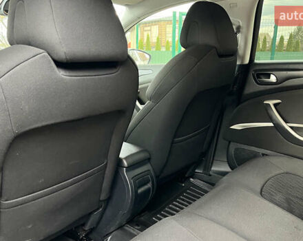 Серый Ситроен С5, объемом двигателя 1.56 л и пробегом 234 тыс. км за 7400 $, фото 19 на Automoto.ua