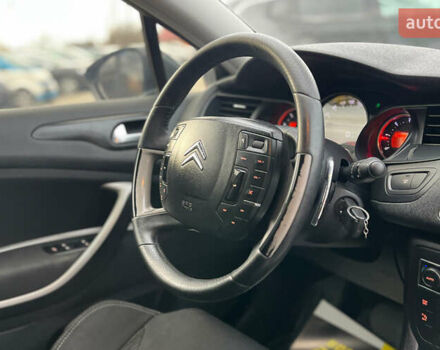 Серый Ситроен С5, объемом двигателя 1.56 л и пробегом 234 тыс. км за 7400 $, фото 16 на Automoto.ua