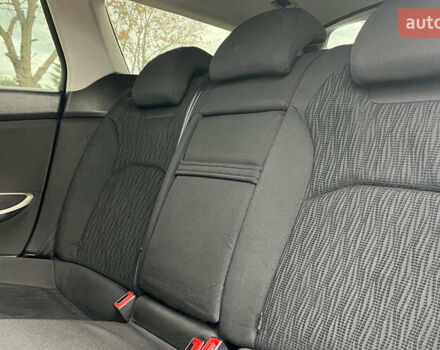 Серый Ситроен С5, объемом двигателя 1.56 л и пробегом 234 тыс. км за 7400 $, фото 20 на Automoto.ua