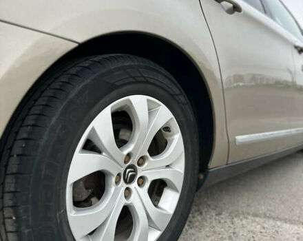 Сірий Сітроен С5, об'ємом двигуна 1.6 л та пробігом 184 тис. км за 7500 $, фото 36 на Automoto.ua