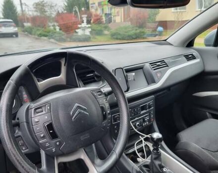 Серый Ситроен С5, объемом двигателя 2 л и пробегом 273 тыс. км за 4800 $, фото 8 на Automoto.ua