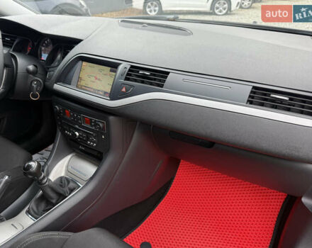 Сірий Сітроен С5, об'ємом двигуна 2 л та пробігом 320 тис. км за 5800 $, фото 23 на Automoto.ua