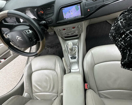 Сірий Сітроен С5, об'ємом двигуна 1.6 л та пробігом 184 тис. км за 7500 $, фото 9 на Automoto.ua