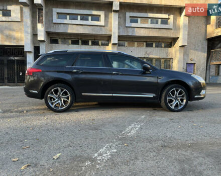 Ситроен С5 2012 в Ивано-Франковске на Automoto.ua Серый Ситроен С5, объемом двигателя 2.2 л и пробегом 222 тыс. км за 11500 $, фото 55 на Automoto.ua