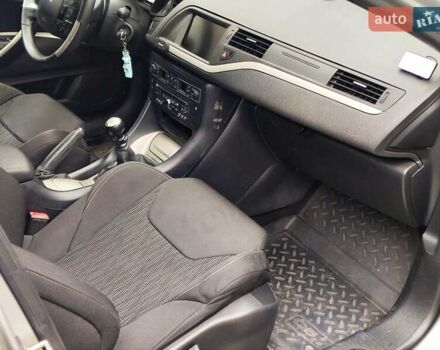 Сірий Сітроен С5, об'ємом двигуна 2 л та пробігом 246 тис. км за 8300 $, фото 14 на Automoto.ua