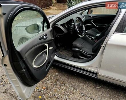 Сірий Сітроен С5, об'ємом двигуна 2 л та пробігом 246 тис. км за 8300 $, фото 21 на Automoto.ua