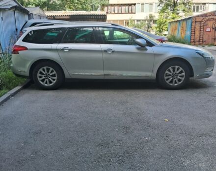 Серый Ситроен С5, объемом двигателя 1.6 л и пробегом 242 тыс. км за 8500 $, фото 2 на Automoto.ua