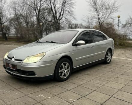 Серый Ситроен С5, объемом двигателя 2 л и пробегом 214 тыс. км за 3500 $, фото 3 на Automoto.ua