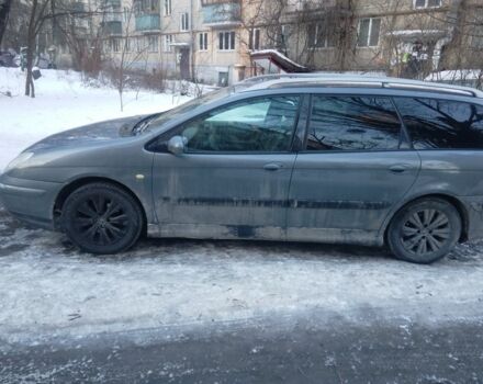Сірий Сітроен С5, об'ємом двигуна 2 л та пробігом 240 тис. км за 2100 $, фото 1 на Automoto.ua