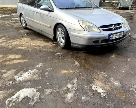 Серый Ситроен С5, объемом двигателя 2.2 л и пробегом 296 тыс. км за 2500 $, фото 1 на Automoto.ua