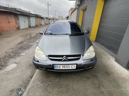 Серый Ситроен С5, объемом двигателя 2 л и пробегом 322 тыс. км за 3400 $, фото 1 на Automoto.ua