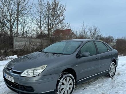 Сірий Сітроен С5, об'ємом двигуна 2 л та пробігом 250 тис. км за 1599 $, фото 1 на Automoto.ua