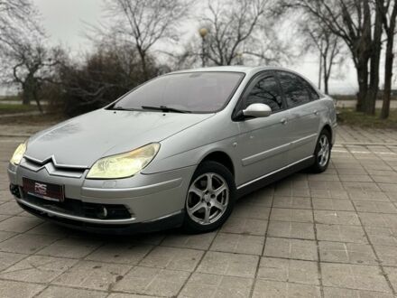 Сірий Сітроен С5, об'ємом двигуна 2 л та пробігом 214 тис. км за 3500 $, фото 1 на Automoto.ua