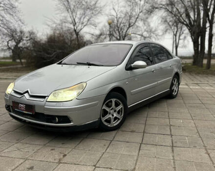 Серый Ситроен С5, объемом двигателя 2 л и пробегом 214 тыс. км за 3500 $, фото 1 на Automoto.ua