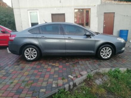 Серый Ситроен С5, объемом двигателя 1.6 л и пробегом 327 тыс. км за 5750 $, фото 1 на Automoto.ua