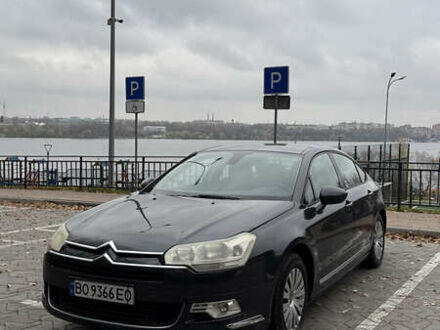 Серый Ситроен С5, объемом двигателя 2 л и пробегом 258 тыс. км за 6500 $, фото 1 на Automoto.ua