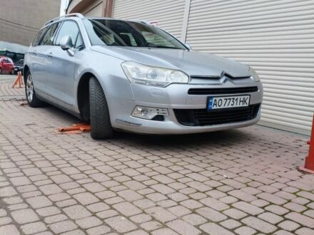 Ситроен С5 2009 в Ужгороде на Automoto.ua Серый Ситроен С5, объемом двигателя 2 л и пробегом 300 тыс. км за 8000 $, фото 1 на Automoto.ua