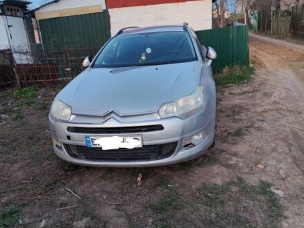 Сітроен С5 2010 у Умани на Automoto.ua Сірий Сітроен С5, об'ємом двигуна 2 л та пробігом 200 тис. км за 4000 $, фото 1 на Automoto.ua