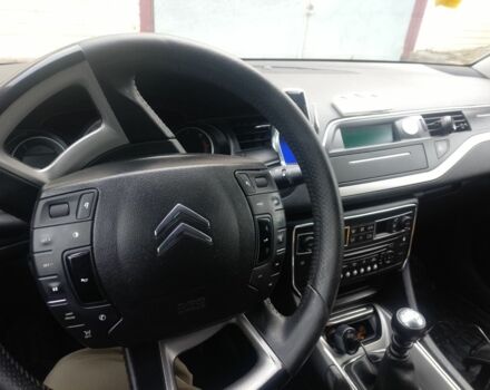 Сірий Сітроен С5, об'ємом двигуна 2 л та пробігом 45 тис. км за 5100 $, фото 1 на Automoto.ua