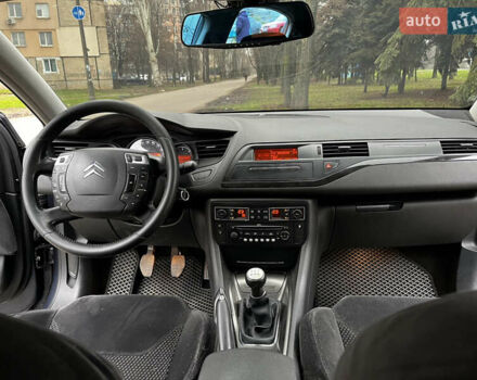Синій Сітроен С5, об'ємом двигуна 1.56 л та пробігом 265 тис. км за 6500 $, фото 15 на Automoto.ua