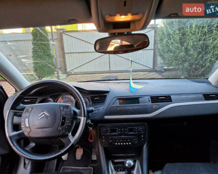 Синій Сітроен С5, об'ємом двигуна 2 л та пробігом 249 тис. км за 6300 $, фото 5 на Automoto.ua