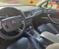 Синий Ситроен С5, объемом двигателя 1.6 л и пробегом 295 тыс. км за 6550 $, фото 4 на Automoto.ua
