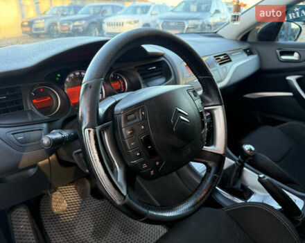 Синий Ситроен С5, объемом двигателя 2 л и пробегом 351 тыс. км за 4600 $, фото 36 на Automoto.ua