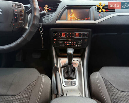 Синій Сітроен С5, об'ємом двигуна 2 л та пробігом 310 тис. км за 5200 $, фото 15 на Automoto.ua