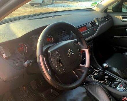 Синий Ситроен С5, объемом двигателя 1.6 л и пробегом 206 тыс. км за 6699 $, фото 5 на Automoto.ua