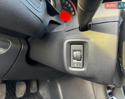 Синий Ситроен С5, объемом двигателя 1.6 л и пробегом 364 тыс. км за 5550 $, фото 19 на Automoto.ua