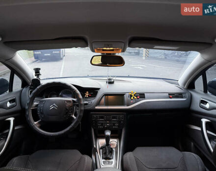 Синій Сітроен С5, об'ємом двигуна 2 л та пробігом 310 тис. км за 5200 $, фото 16 на Automoto.ua