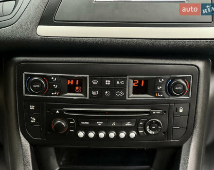 Синій Сітроен С5, об'ємом двигуна 2 л та пробігом 275 тис. км за 6350 $, фото 25 на Automoto.ua