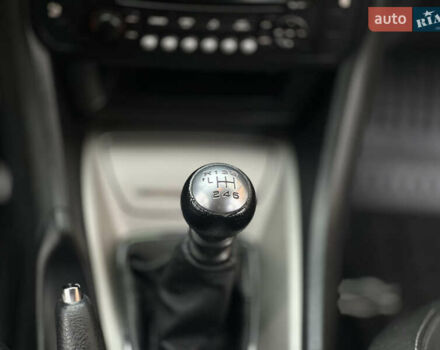 Синій Сітроен С5, об'ємом двигуна 2 л та пробігом 275 тис. км за 6350 $, фото 22 на Automoto.ua