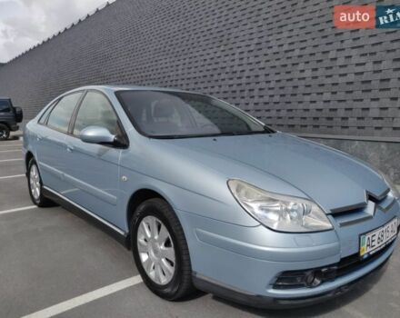 Синий Ситроен С5, объемом двигателя 2 л и пробегом 200 тыс. км за 4500 $, фото 1 на Automoto.ua