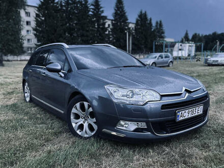 Синий Ситроен С5, объемом двигателя 2 л и пробегом 241 тыс. км за 6999 $, фото 1 на Automoto.ua