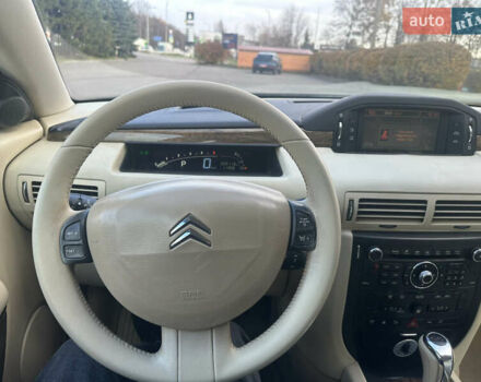 Зеленый Ситроен С6, объемом двигателя 2.72 л и пробегом 260 тыс. км за 6777 $, фото 14 на Automoto.ua