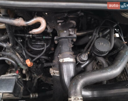 Чорний Сітроен С8, об'ємом двигуна 2.2 л та пробігом 324 тис. км за 5200 $, фото 14 на Automoto.ua