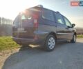 Черный Ситроен С8, объемом двигателя 2 л и пробегом 157 тыс. км за 7599 $, фото 8 на Automoto.ua