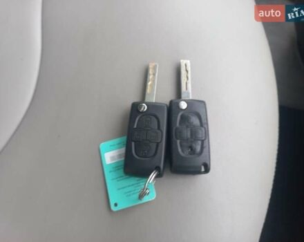 Черный Ситроен С8, объемом двигателя 2 л и пробегом 197 тыс. км за 8700 $, фото 54 на Automoto.ua