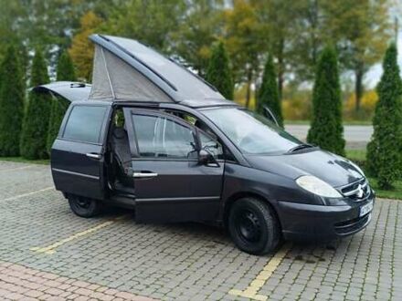 Ситроен С8 2003 в Ивано-Франковске на Automoto.ua Черный Ситроен С8, объемом двигателя 2.18 л и пробегом 350 тыс. км за 4300 $, фото 1 на Automoto.ua