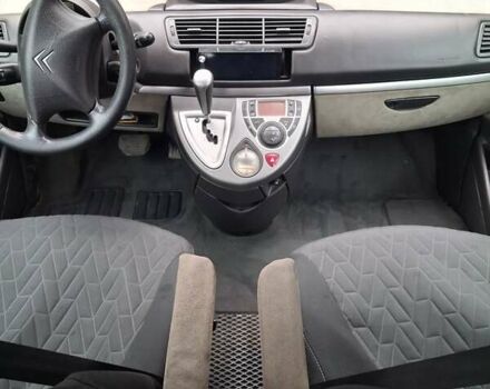 Червоний Сітроен С8, об'ємом двигуна 2 л та пробігом 340 тис. км за 6400 $, фото 16 на Automoto.ua