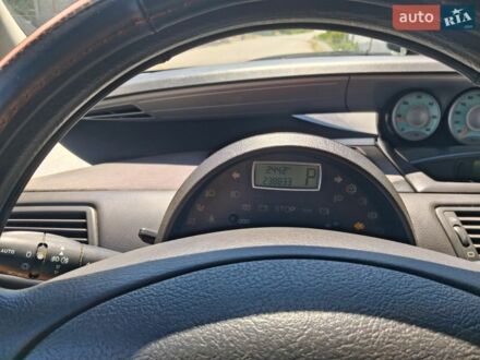 Красный Ситроен С8, объемом двигателя 2 л и пробегом 238 тыс. км за 6200 $, фото 1 на Automoto.ua