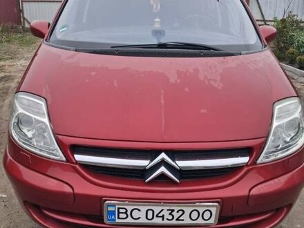 Червоний Сітроен С8, об'ємом двигуна 2 л та пробігом 340 тис. км за 6400 $, фото 1 на Automoto.ua