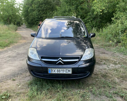 Ситроен С8, объемом двигателя 2.2 л и пробегом 400 тыс. км за 4333 $, фото 1 на Automoto.ua