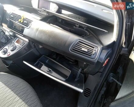 Ситроен С8, объемом двигателя 2 л и пробегом 267 тыс. км за 7900 $, фото 56 на Automoto.ua